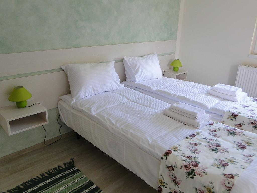 Dorf Haus Valiug Ξενοδοχείο Εξωτερικό φωτογραφία